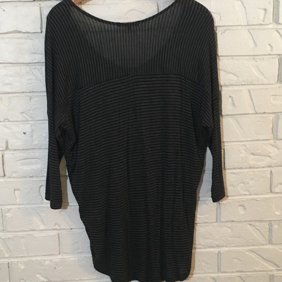 SOLD✖️ Dolman Stripe Tunic Tee - Picture 2 of 5